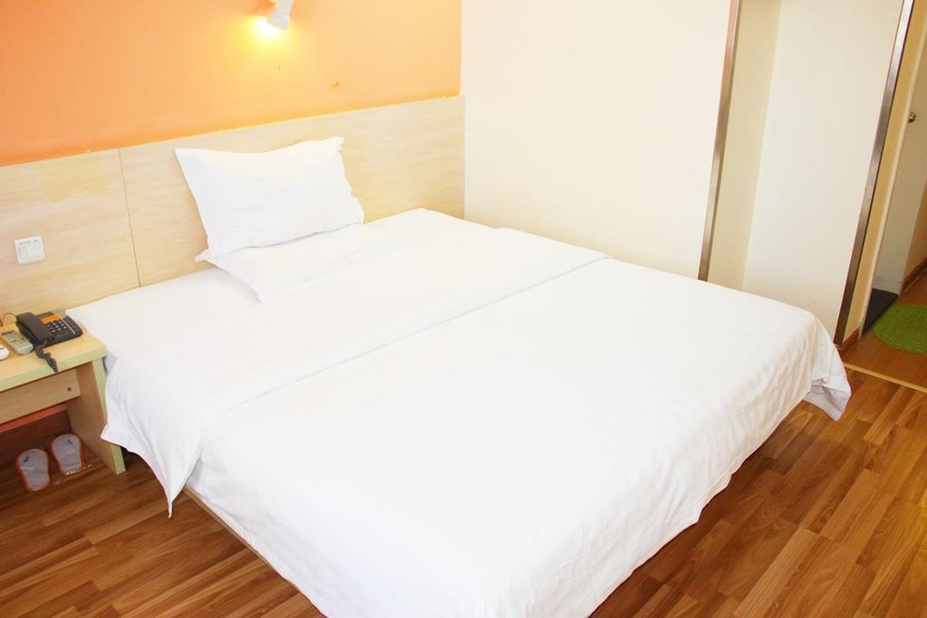7Days Inn Bazhong Nanchi South Road Phoenix City Exteriér fotografie